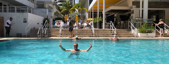 Royal Palm Poolside is one of Tempat yang Disukai Marty.