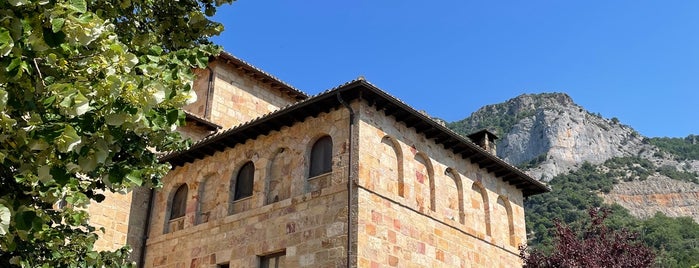 Monasterio de San Salvador de Leyre is one of Pamplona.