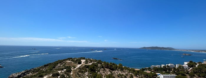 Dalt Vila is one of Ibiza 🇪🇸.