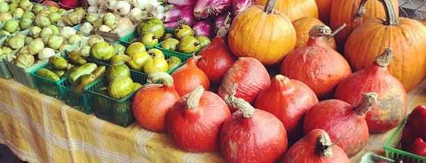 Evergreen Brick Works Farmers Market is one of Toronto x Marketplaces.