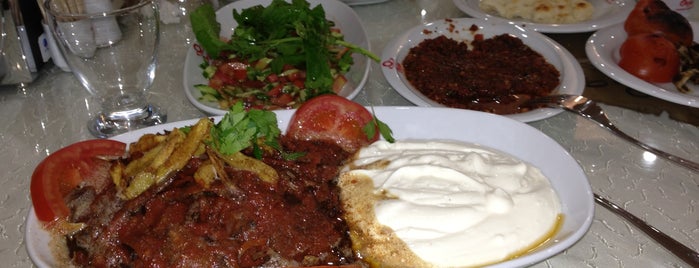 Orjin İskender ve Kebap Salonu is one of สถานที่ที่บันทึกไว้ของ Yasin.