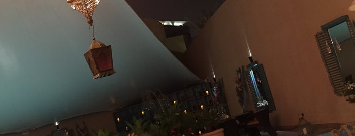 La Mesa is one of مطاعم الرياض.