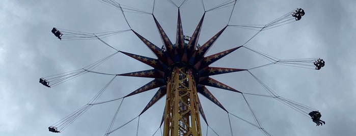 SkyScreamer is one of Danさんのお気に入りスポット.