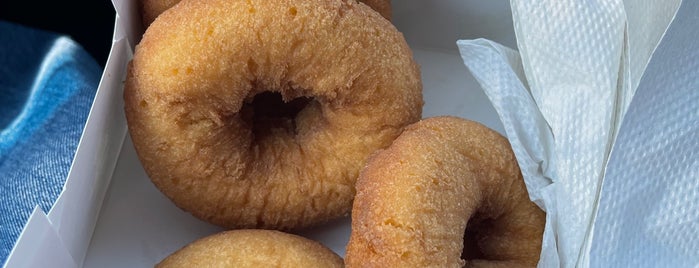 Kountry Donuts is one of Taste - Grapevine.