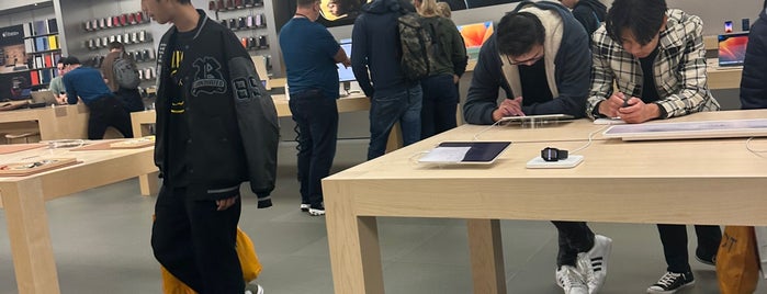 Apple Festival Place is one of Apple - Official UK Stores - May 2018.