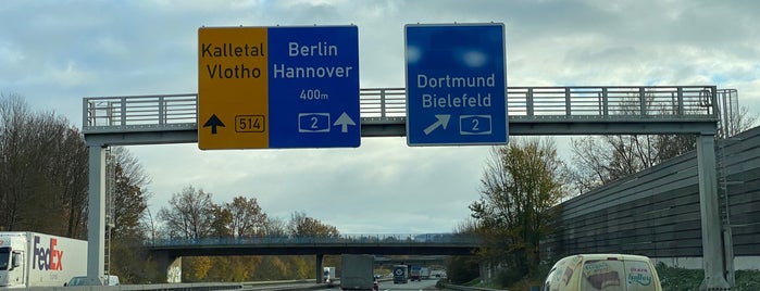 Kreuz Bad Oeynhausen (32) (35) is one of Autobahnkreuze in Deutschland.