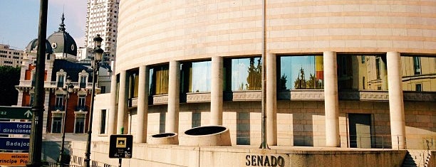 Senado de España is one of Madrid en 24 horas.