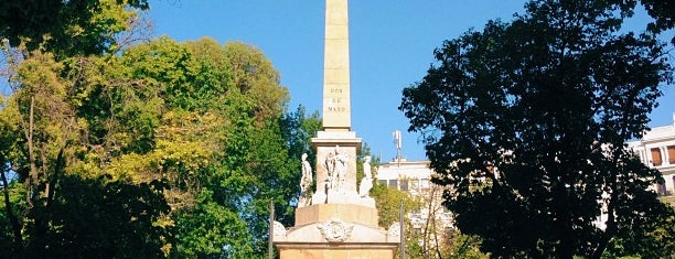 Plaza de la Lealtad is one of Orte, die Alberto gefallen.