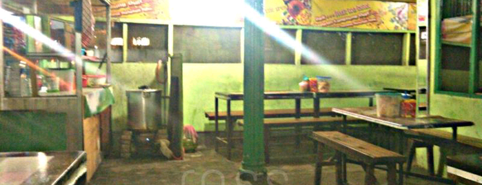 Bakso moro tresno is one of ross public place.