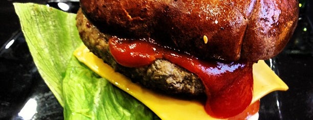 NYC Burger is one of Arto: сохраненные места.