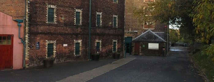 Glenkinchie Distillery & Visitors Centre is one of Lugares favoritos de Petri.