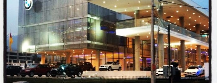 BMW Santiago is one of สถานที่ที่ Erick ถูกใจ.