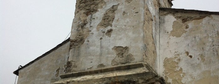 Iglesia Santa Maria is one of Les chemins de Compostelle.