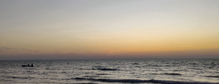 Zekreet Beach is one of Qatar.