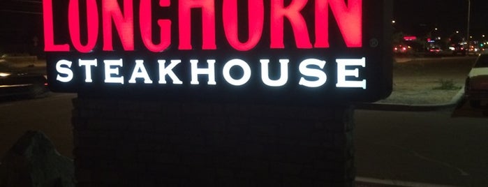 LongHorn Steakhouse is one of สถานที่ที่ Massimo ถูกใจ.