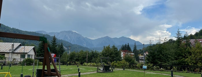 Lux Garden Hotel & Resort is one of Gabi : понравившиеся места.