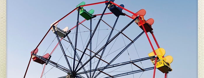 Balboa Fun Zone Ferris Wheel is one of Santa Ana, CA.
