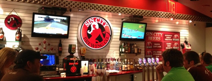 Sin City Brewing Co. is one of Tempat yang Disukai Lisa.