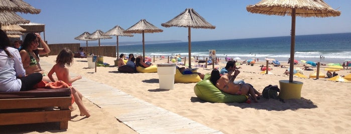 Rampa Beach Club is one of สถานที่ที่ João ถูกใจ.