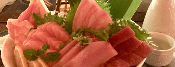 Ichiban Sushi & Ramen is one of Lugares favoritos de Mary.