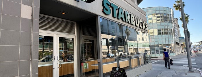 Starbucks is one of Orte, die Hanna gefallen.