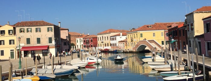 Venedig is one of Orte, die Atif gefallen.