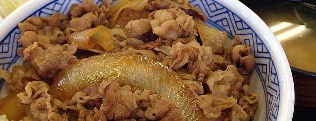 Yoshinoya is one of Hideyuki 님이 좋아한 장소.