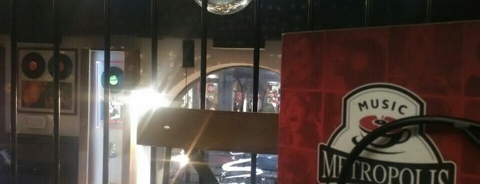 Metropolis Music Cafe is one of Lieux qui ont plu à Mario.