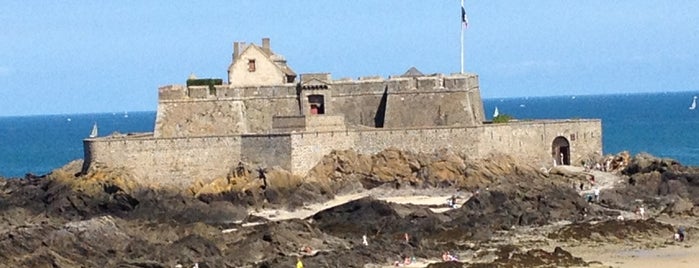 Remparts de Saint-Malo is one of France: je t'aime.