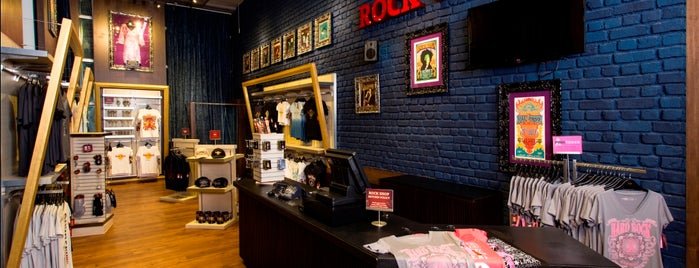Hard Rock Cafe Andheri is one of Cafes and Sandwiches.