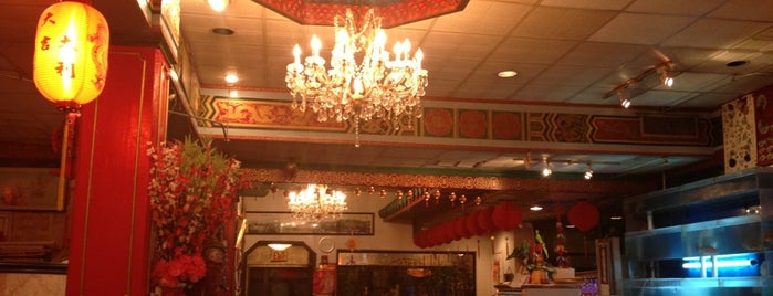 Joy Tsin Lau Chinese Restaurant is one of Netplus Lunch Favorites.