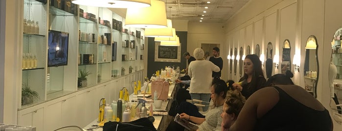 Drybar is one of Jadeさんのお気に入りスポット.