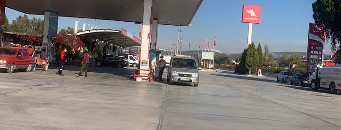 Petrol Ofisi is one of Turgut'un Beğendiği Mekanlar.