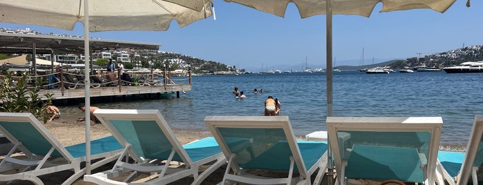 Çakıltaşı Cafe & Beach is one of Gündoğan.