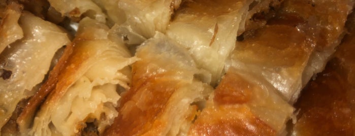 Çağdaş Börek Salonu is one of gidip gorelim.