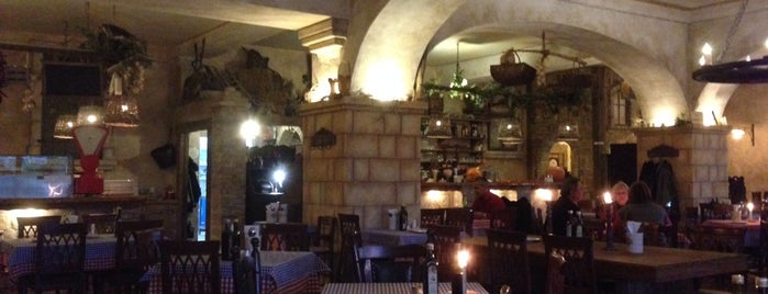 Trattoria Toscana is one of Lugares favoritos de Andreas.