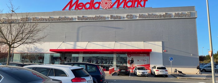 MediaMarkt is one of Lugares.