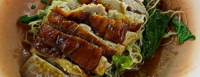 Nai Srang Roast Duck is one of All-time favorites in Thailand.
