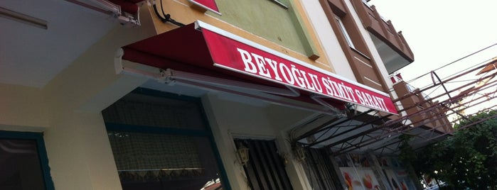 Beyoglu Simit Sarayi is one of bulundugum yer.