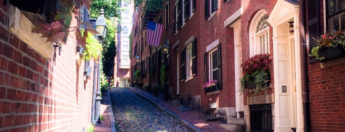 Acorn Street is one of Boston - 2018.