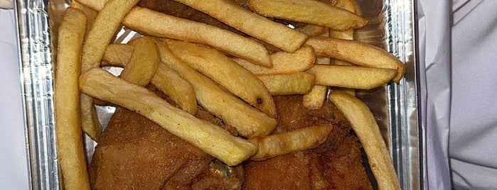 Oroba Resturant is one of الخبر.