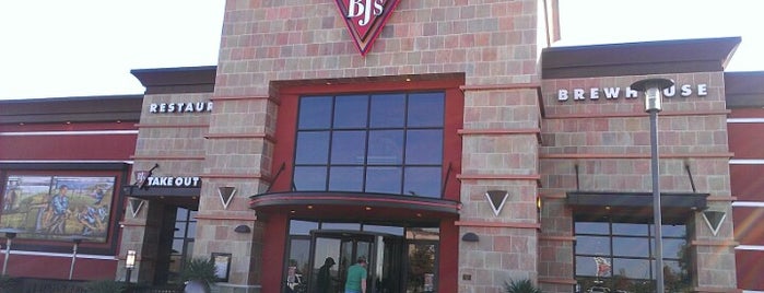 BJ's Restaurant & Brewhouse is one of Dining DFW.