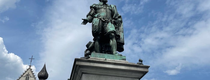 Rubens Standbeeld is one of Best of Antwerp, Belgium.