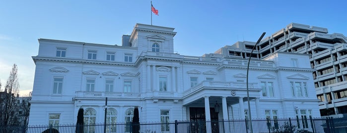 Generalkonsulat der Vereinigten Staaten von Amerika (USA) is one of Behörden & Ämter.