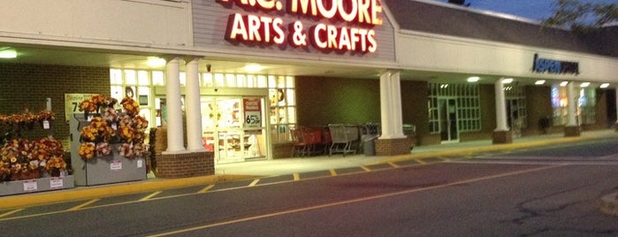 A.C. Moore Arts & Crafts is one of Tempat yang Disukai Corretor Fabricio.