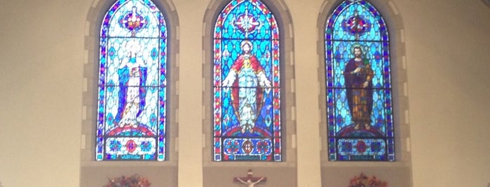 Sacred Heart Cathedral is one of Lieux qui ont plu à William.