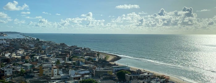 Recife Praia Hotel is one of Posti che sono piaciuti a Katy.