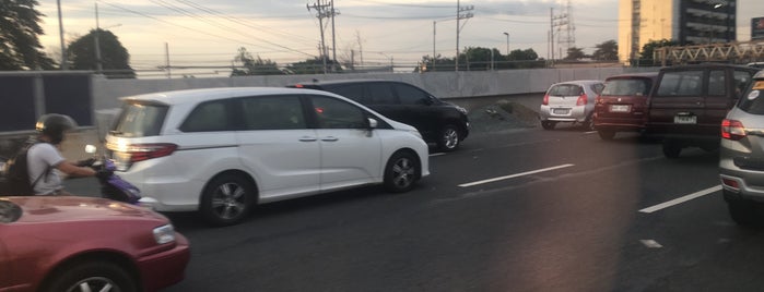 Commonwealth Avenue is one of Transportation.