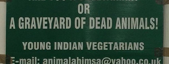 Vegfest @ Olympia is one of สถานที่ที่ Mischa ถูกใจ.