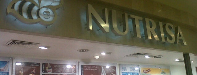 Nutrisa is one of สถานที่ที่ Bluee ถูกใจ.